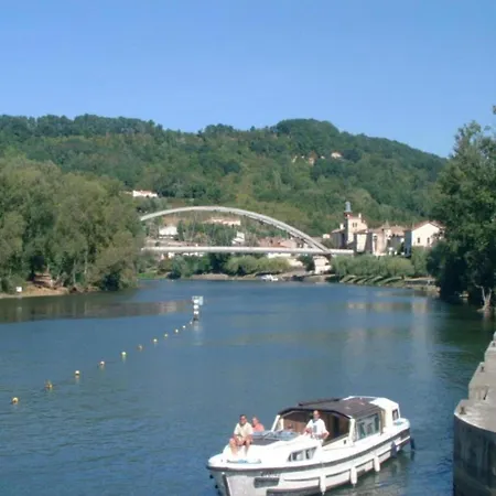 In France With Garden Terrace * Castelmoron-sur-Lot